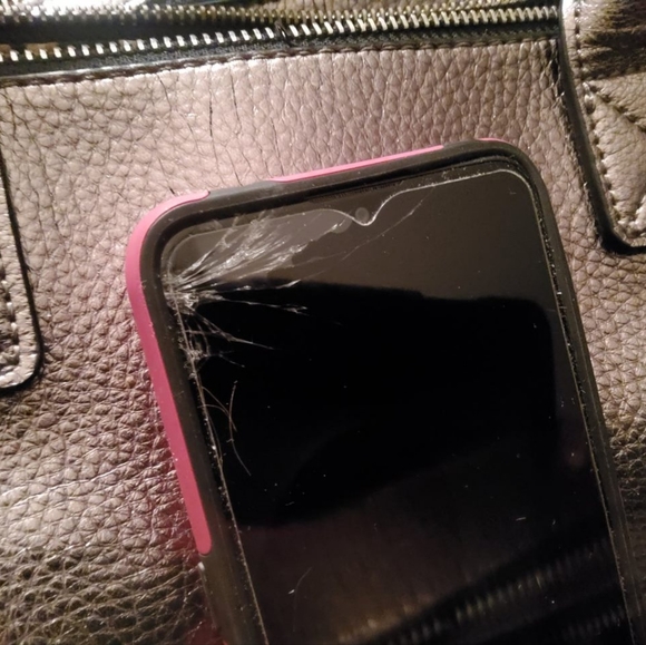 Lively Smart phone (read description) - Picture 5 of 9